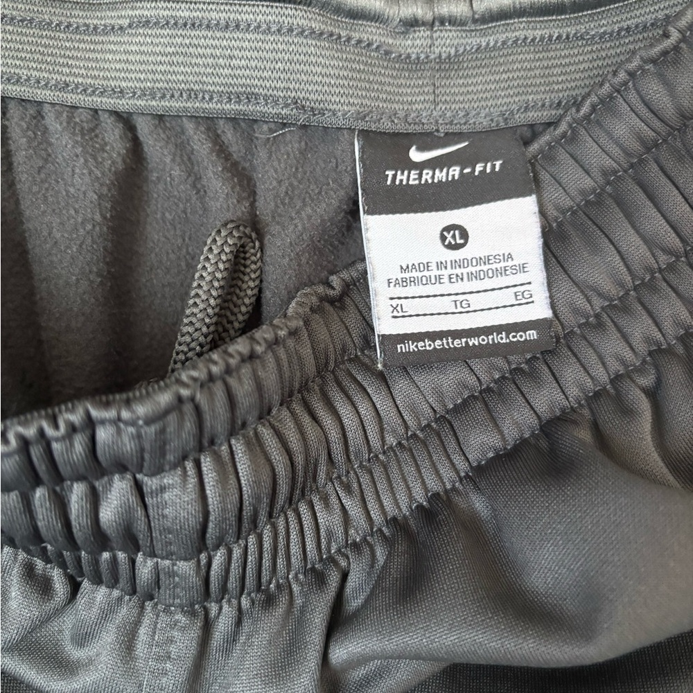 Nike Oregon Ducks Sweatpants - Picture 6 of 6